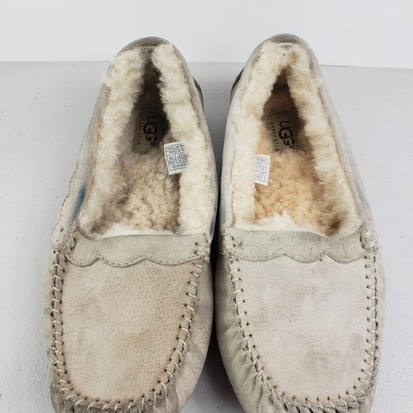 UGG Australia Woman's slippers
beige
Size 6 - Picture 6 of 12